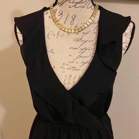 Little black dress - Picture 2 of 3